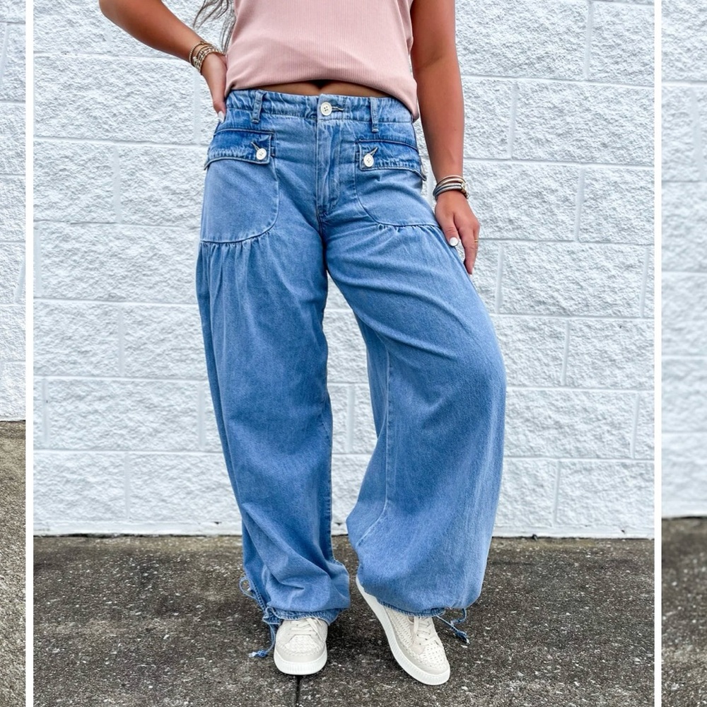 MISS LOVE•LIGHT DENIM TIE JEAN• Size MED